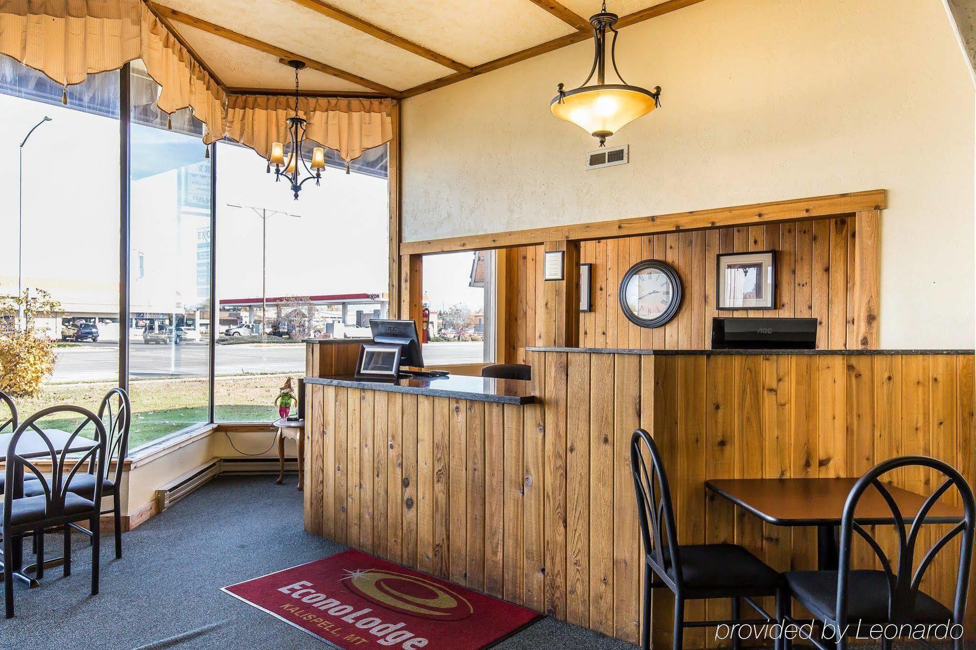 Econo Lodge Inn & Suites Kalispell - Glacier National Park Gateway Exterior photo